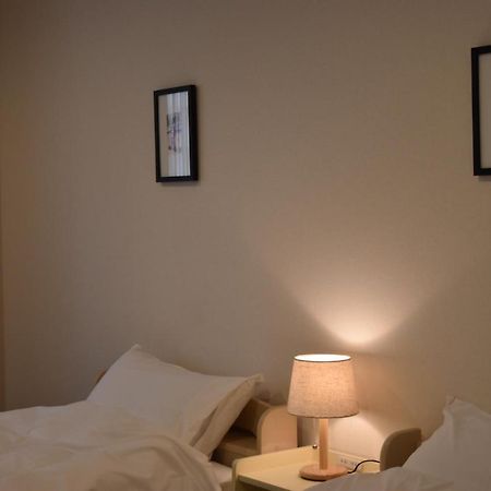 Hostel Viaggio Osaka Bagian luar foto