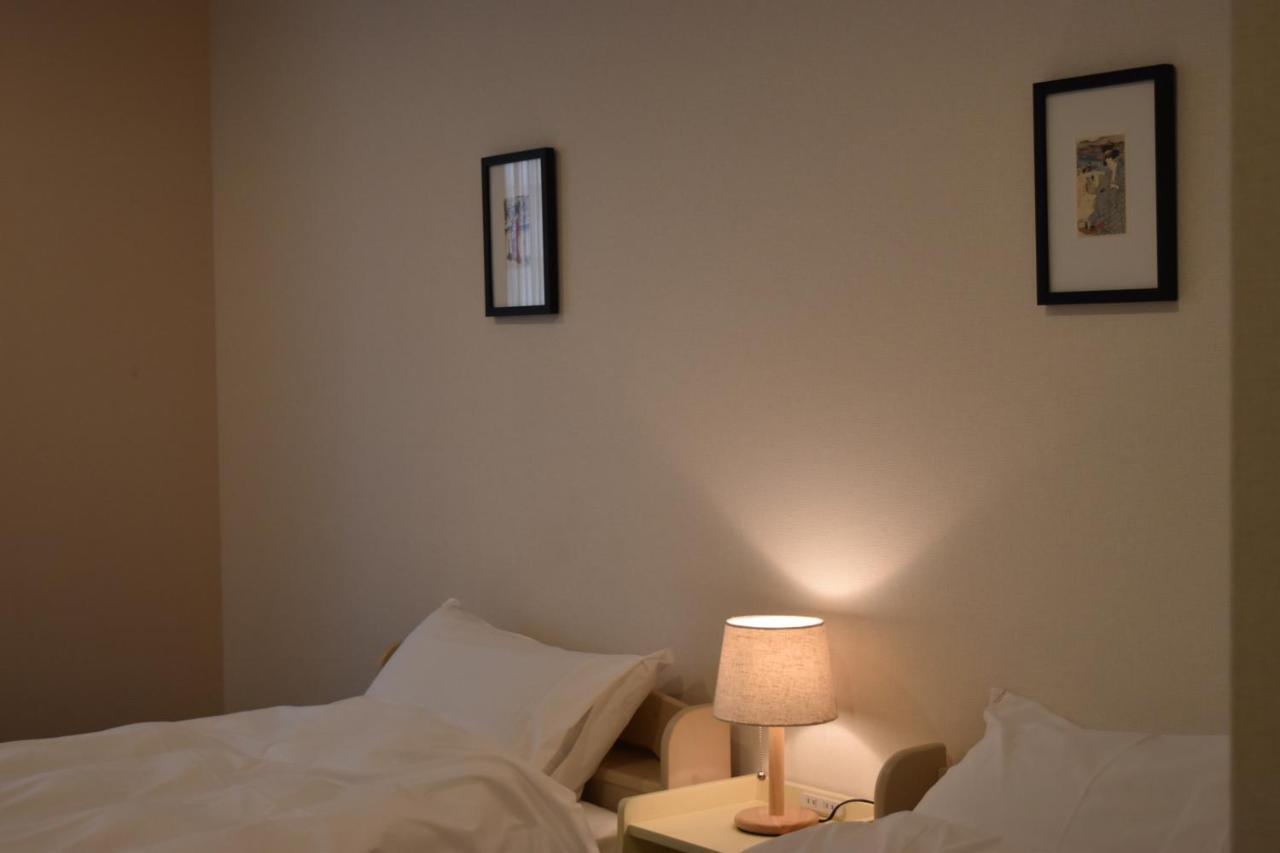Hostel Viaggio Osaka Bagian luar foto